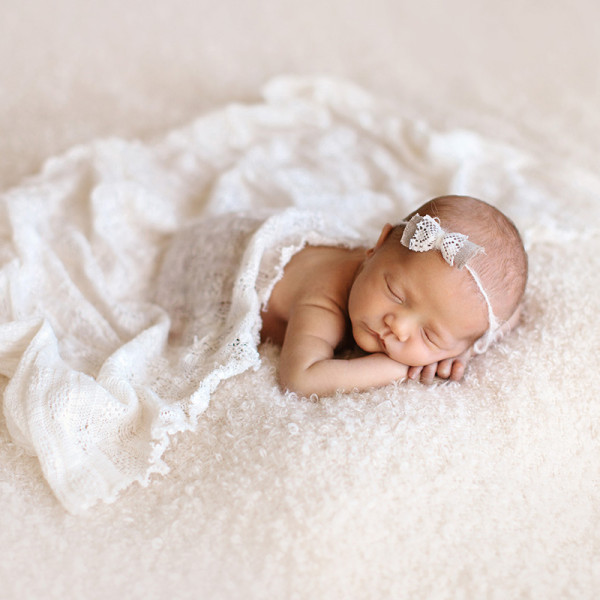 newborn: Ivory