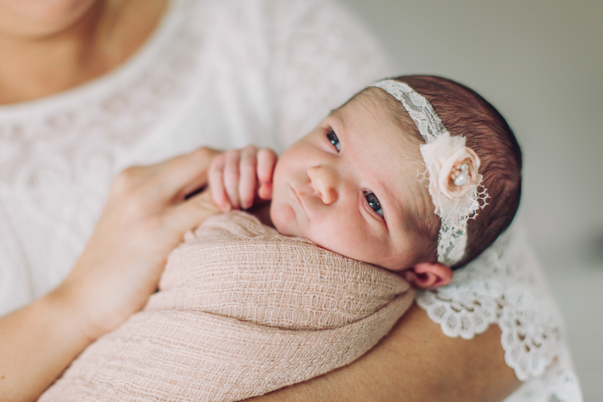 Violet Trevizo Newborn Lifestyle Family Baby Girl Siblings | Rennai Hoefer © Ten22 Studio