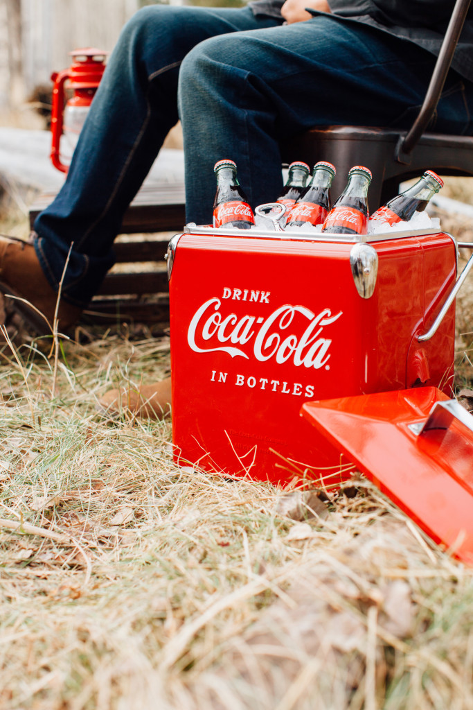 Entertaining with Coca-Cola, fireside camp styled by The TomKat Studio, photos by Ten22 Studio