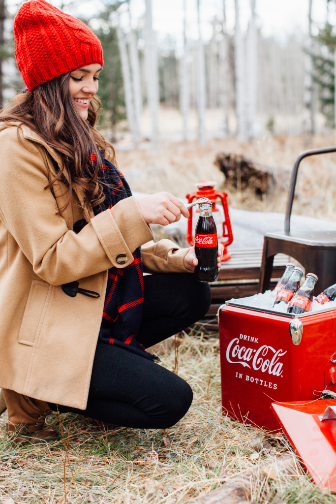 Entertaining with Coca-Cola, fireside camp styled by The TomKat Studio, photos by Ten22 Studio