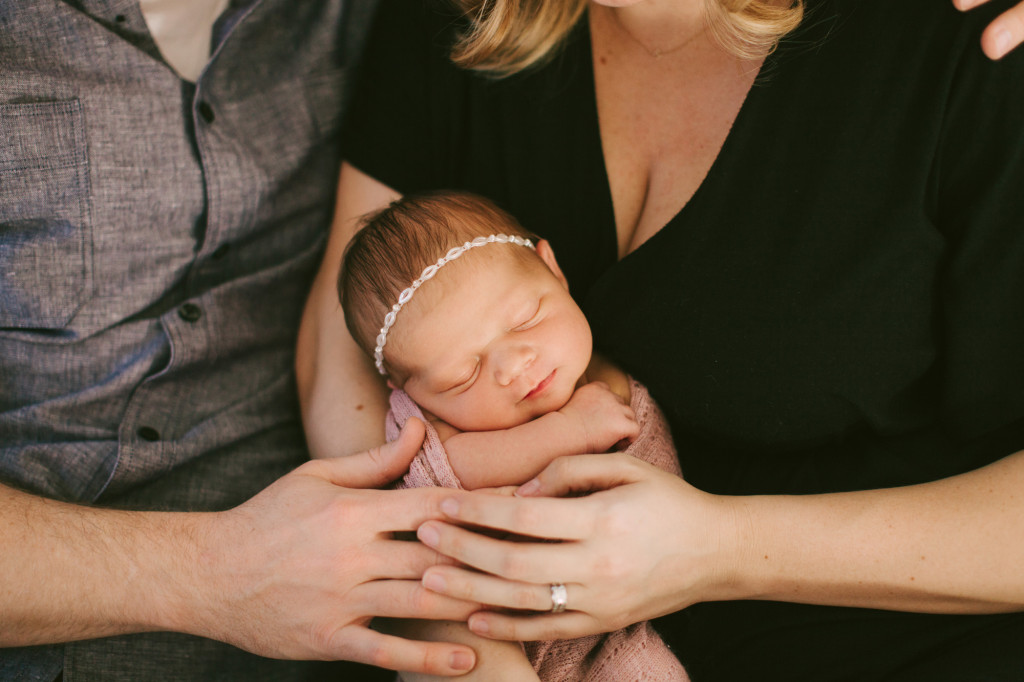 gargol family newborn lifestyle portraits ten22 studio (10 of 32)