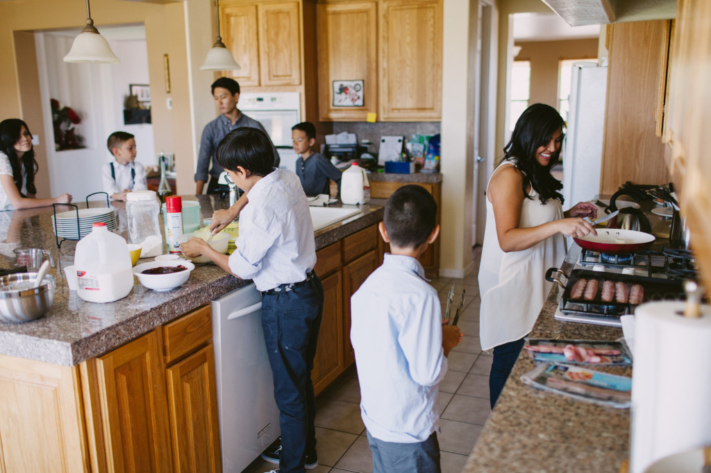 hansen family home brunch lifestyle photoshoot ten22 studio