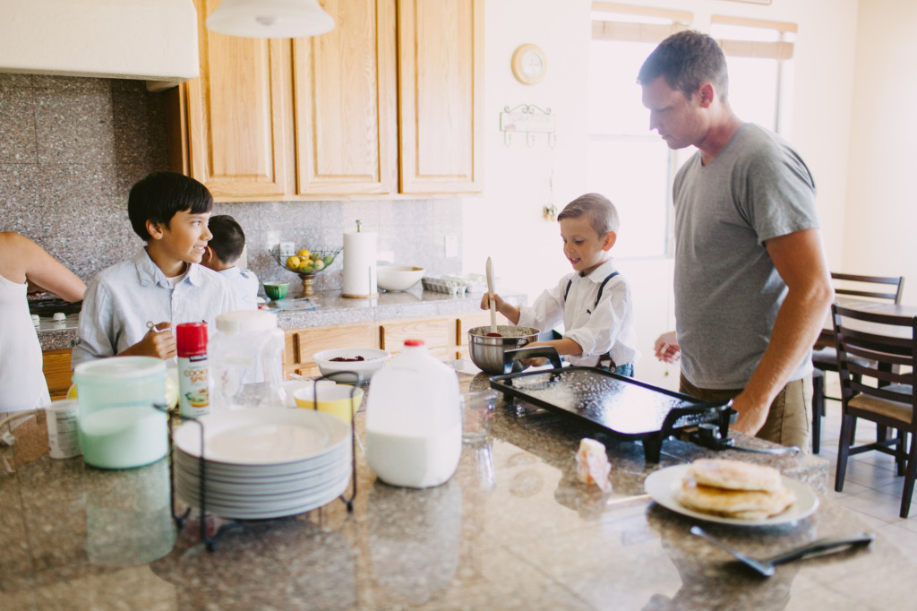 hansen family home brunch lifestyle photoshoot ten22 studio