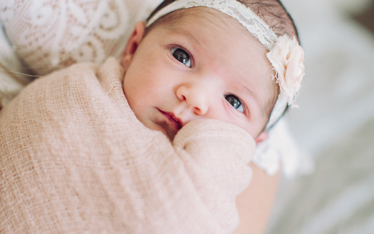 Newborn Lifestyle: Violet