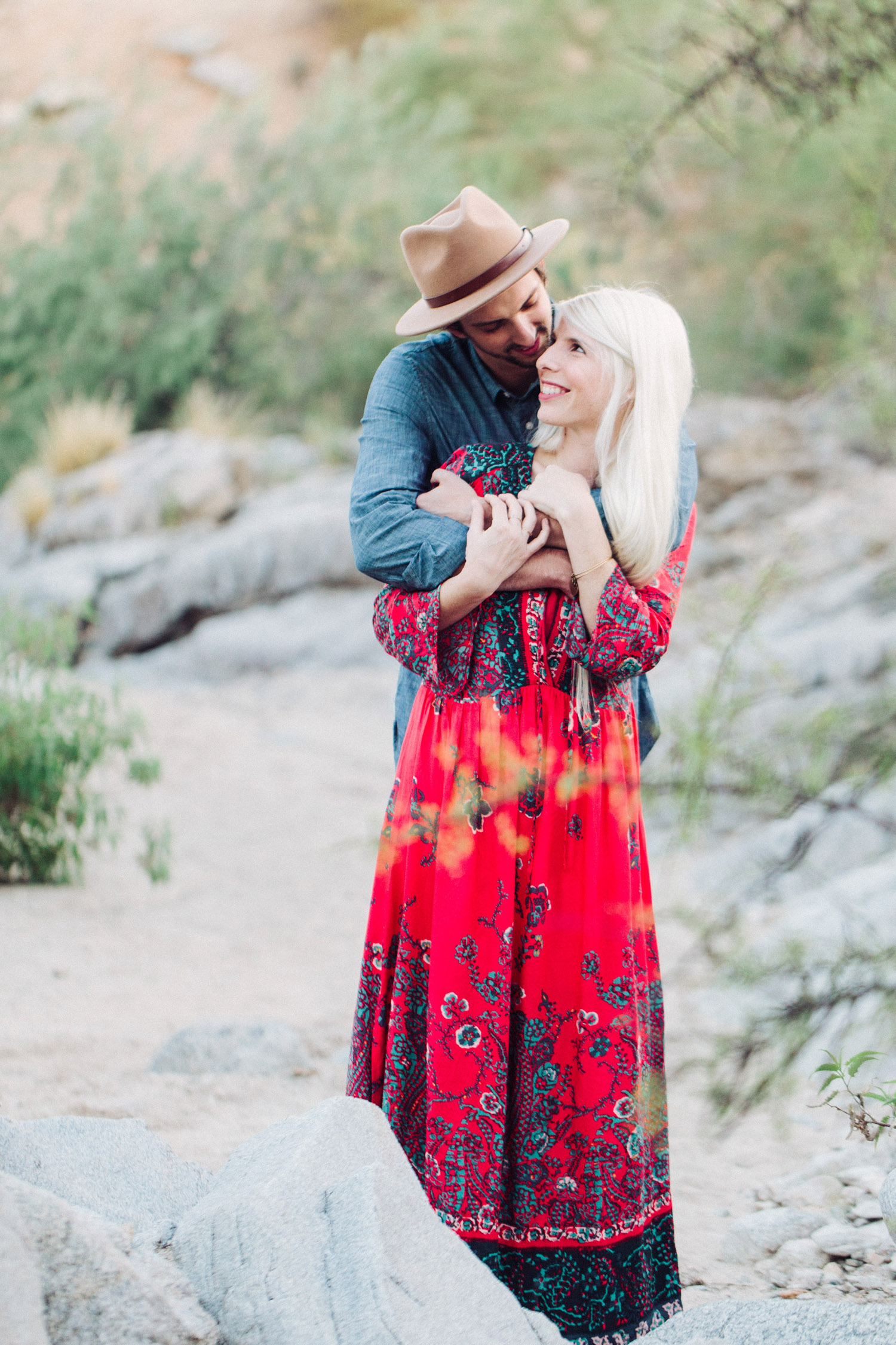 desert boho lifestyle engagement session (18 of 18)