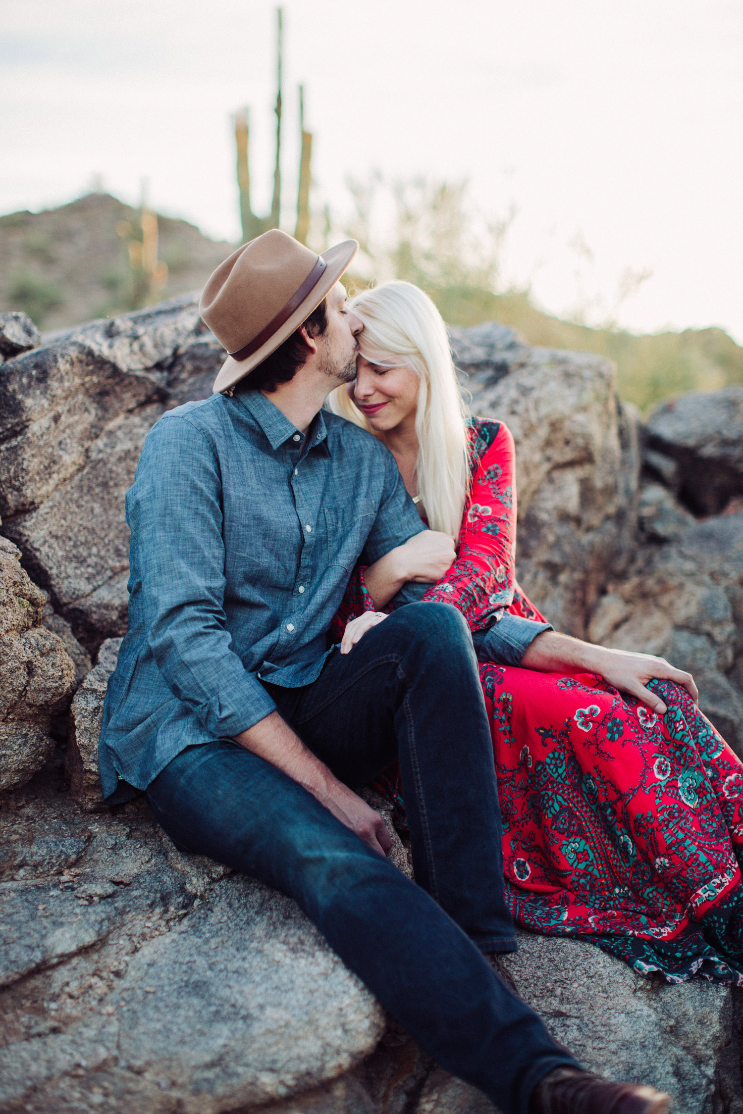 desert boho lifestyle engagement session (18 of 18)