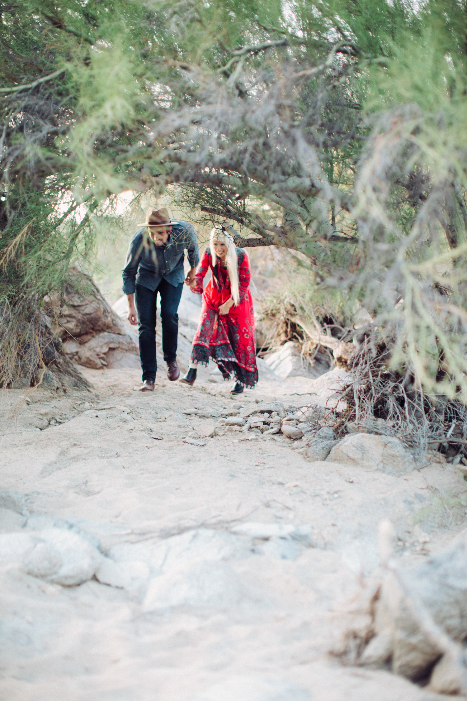 desert boho lifestyle engagement session (18 of 18)